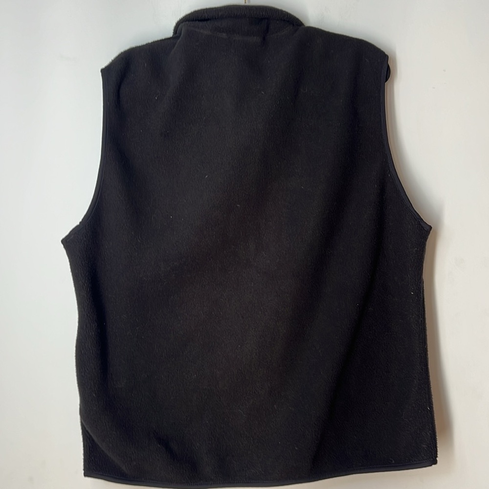 Patagonia Black and Gray Vest - Picture 4 of 4